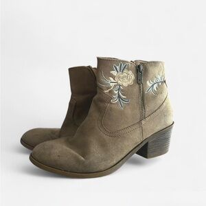 Embroidered Tan Ankle Boots